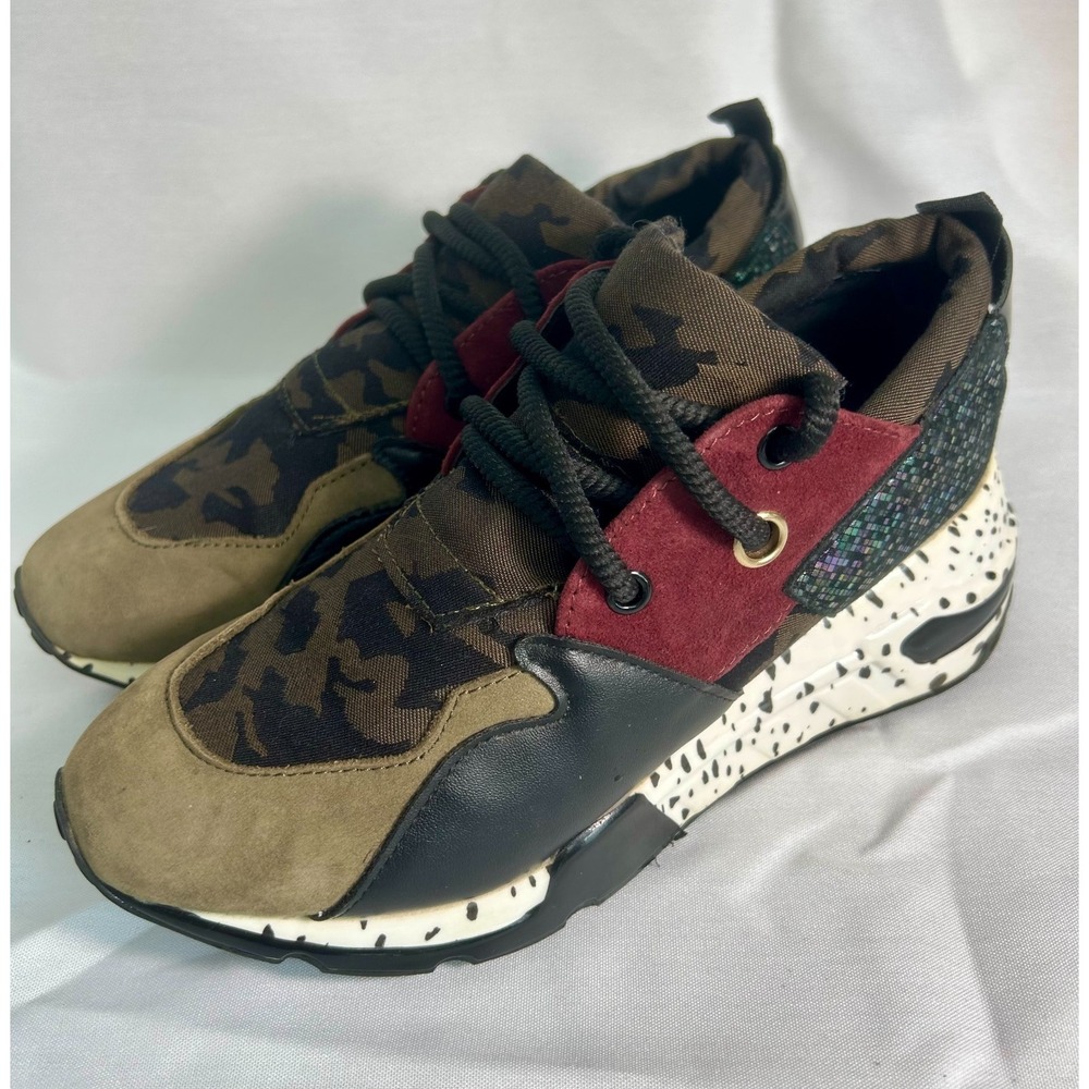 Steve Madden Limited Edition Cliff Sneaker Olive Multi-color camo/leopard sz 6.5